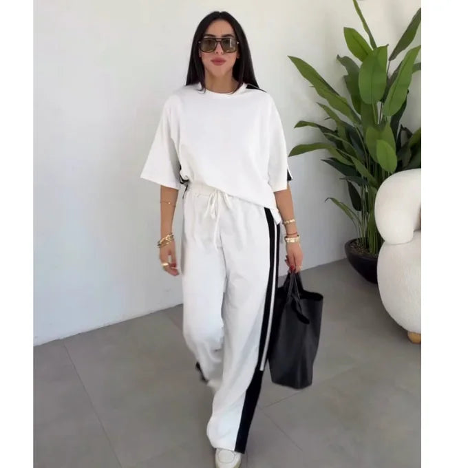 Ensemble Black and White